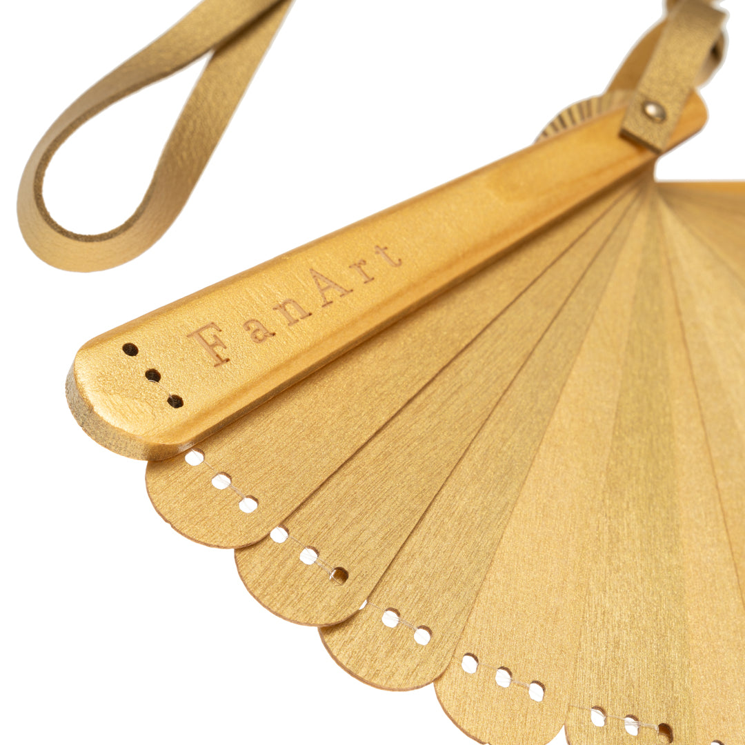 Golden fan
